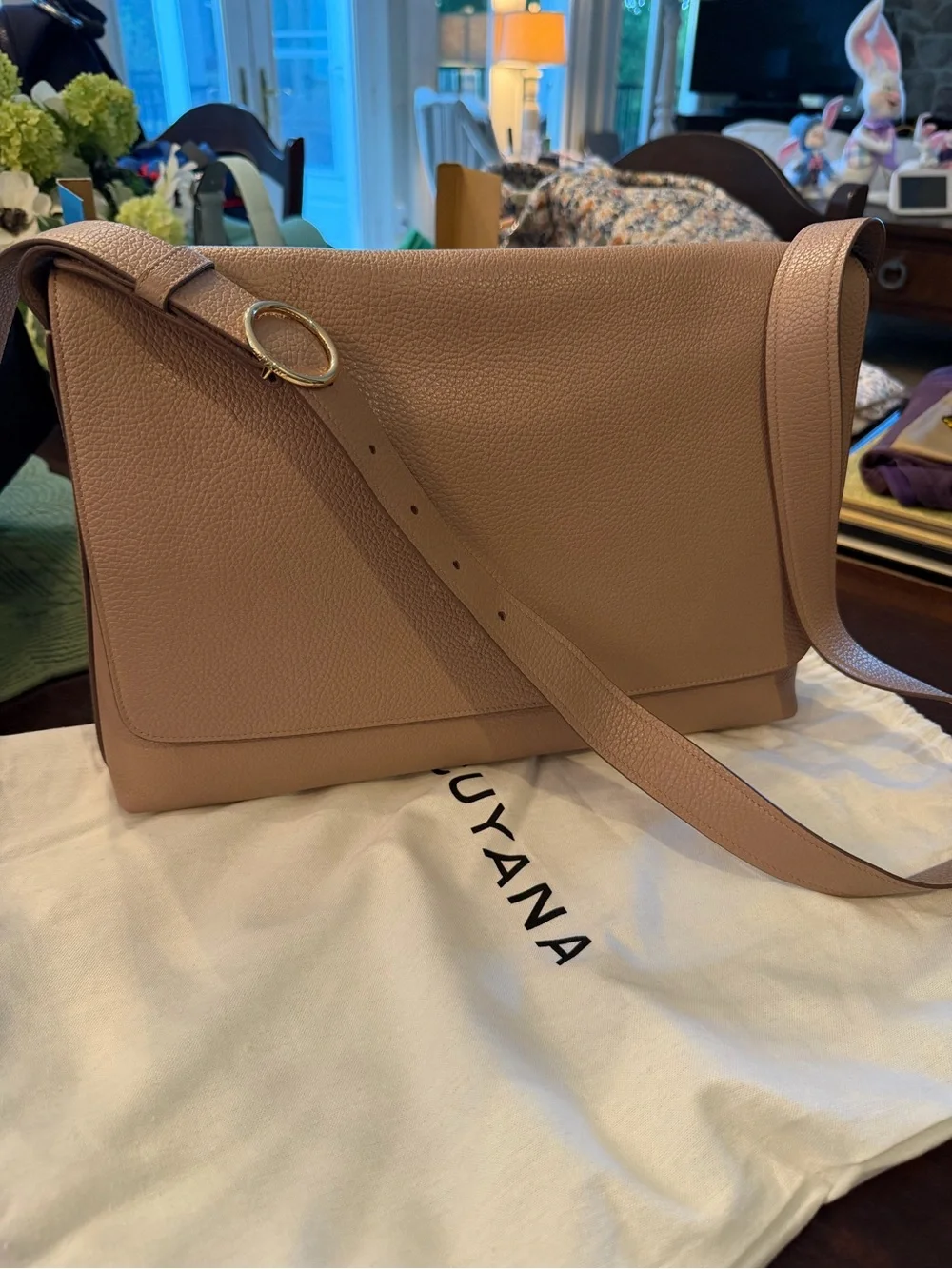 Cuyana Rose Taupe Leather Laptop Messenger Bag with Gold Ring